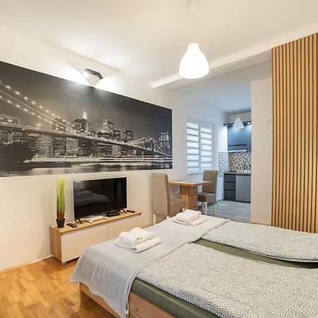V & V Studio Apartments 2 Ni Buitenkant foto