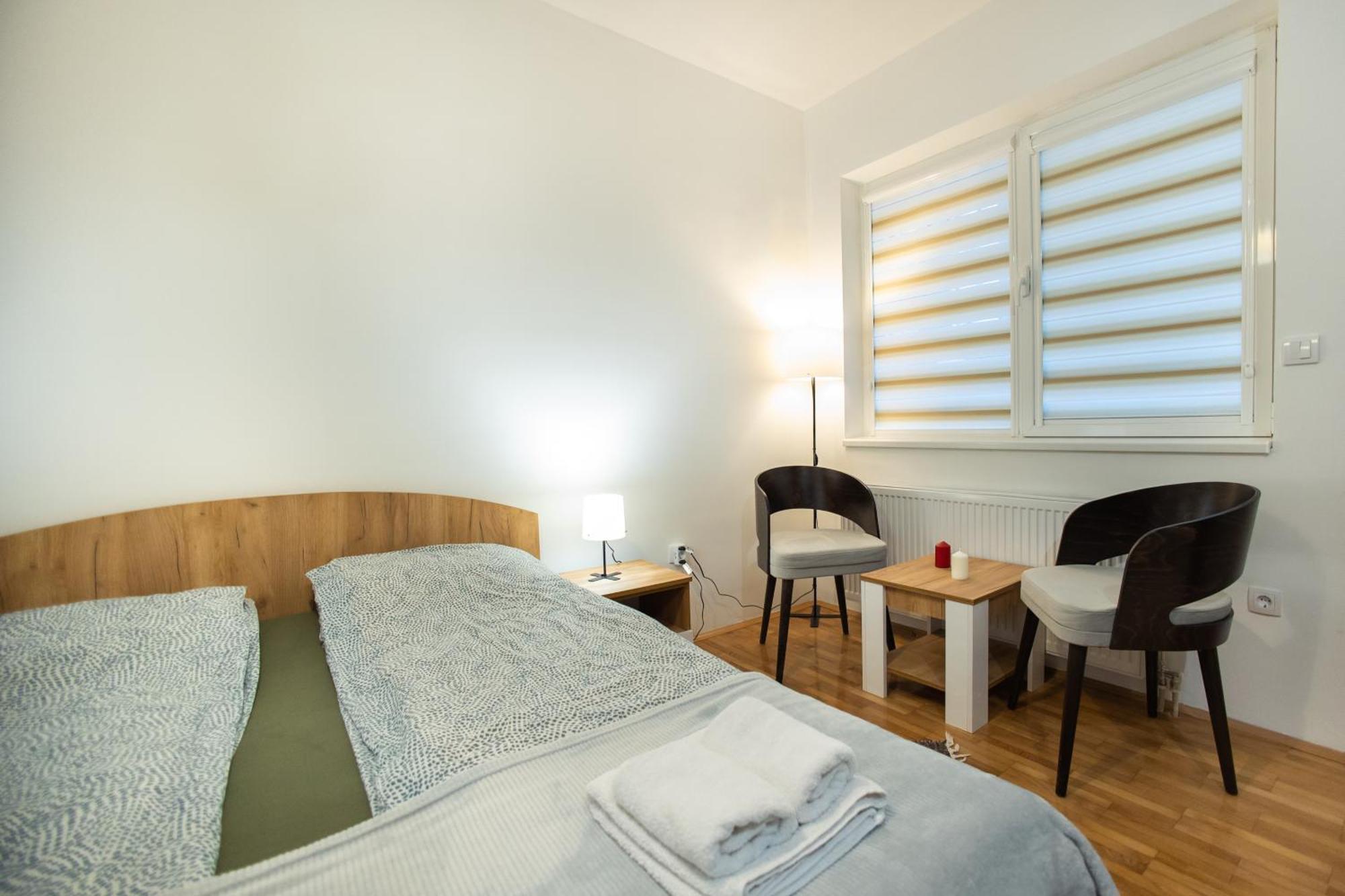 V & V Studio Apartments 2 Ni Buitenkant foto